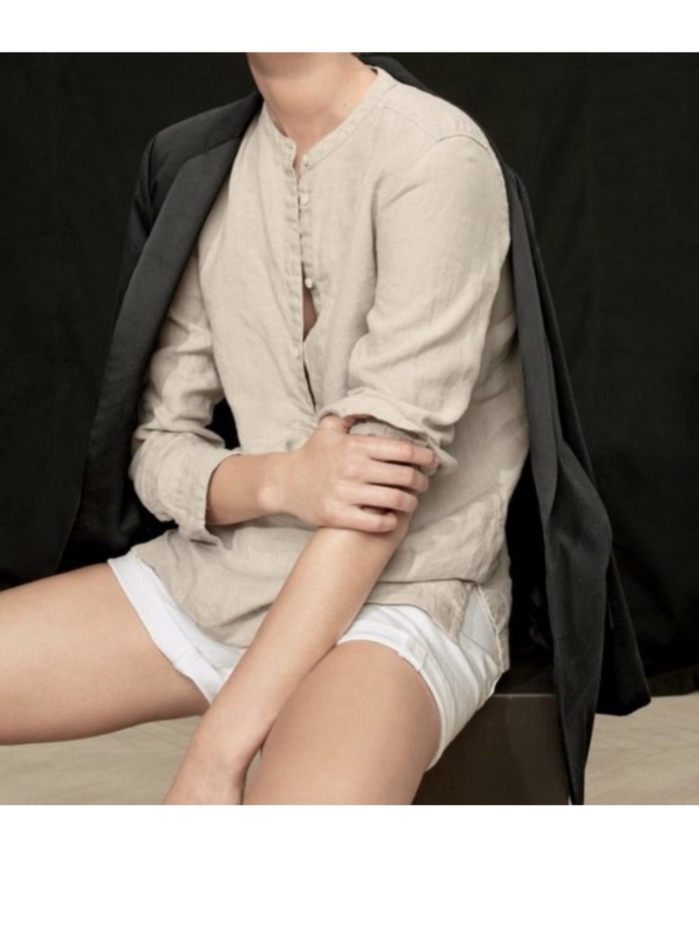 J.Crew x Baird McNutt Irish Linen Popover Top, EUC
Color: Oatmeal